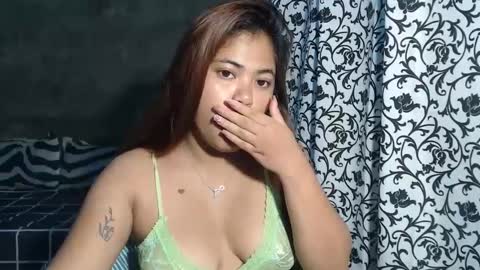sweet_kelly11 online show from December 17, 4:56 am