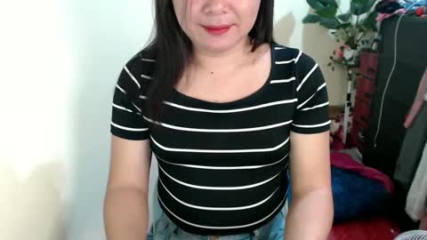 Nicahhh online show from February 25, 1:41 am