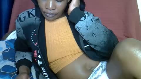 sweet_lessly online show from February 14, 11:07 pm