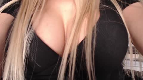 Jen online show from December 19, 2:12 pm