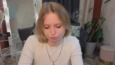 Mikki online show from March 1, 11:47 am