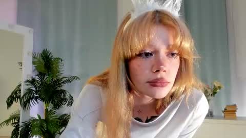 Melissa. Join me on Fansly link in social medias online show from June 18, 9:31 pm