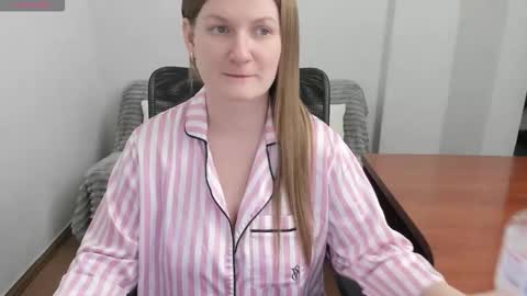 Mila online show from February 23, 4:31 pm