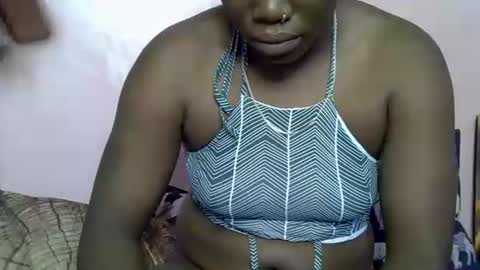 Lisa online show from December 5, 9:30 am