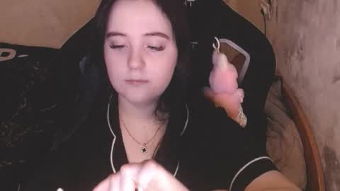 Snapshot of sweet_my_dream chatting on October 14, 5:27 pm sweet_my_dream online show from October 14, 5:27 pm