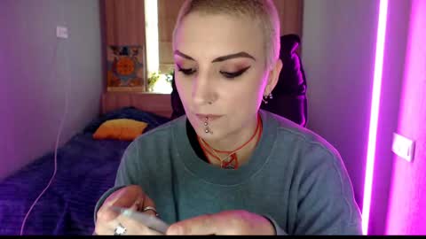 sweet_n_strong online show from May 11, 11:39 am