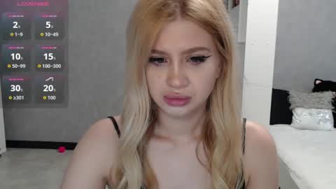 sweet_nicole_333 online show from October 2, 8:02 am