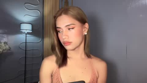 sweet_nikki03 online show from June 6, 10:21 am
