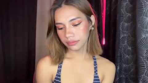 sweet_nikki03 online show from December 2, 5:33 pm