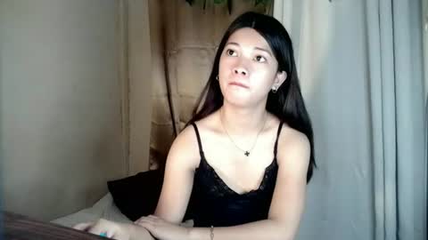 sweet_nylia online show from June 25, 2:08 am