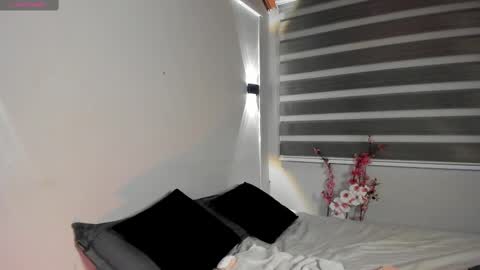 Snapshot of sweet_obsession__ chatting on October 21, 9:29 pm Sweet Obsession online show from October 21, 9:29 pm