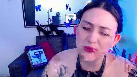 sweet_poison_666 online show from April 8, 10:02 pm