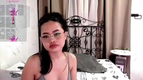 Leah online show from February 11, 10:13 pm