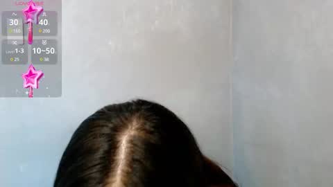 Snapshot of sweet_sirenxx chatting on March 11, 2:51 pm Leah online show from March 11, 2:51 pm