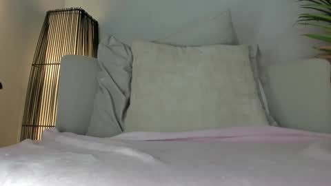 Adeline  online show from November 21, 5:00 pm