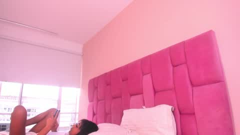 sweet_stacie online show from March 5, 8:00 pm