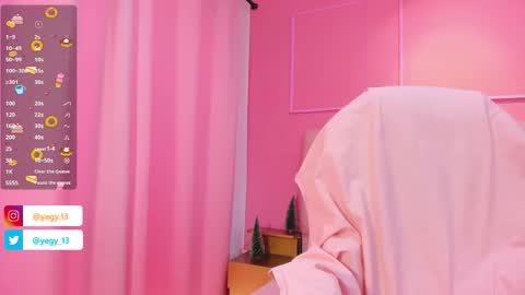 Yeileen online show from December 5, 7:00 pm