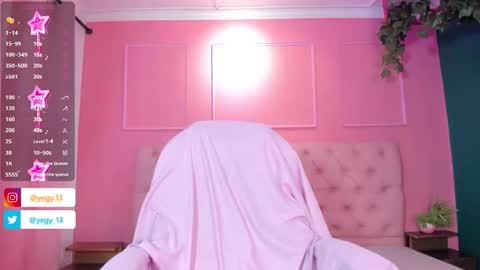 Yeileen online show from September 30, 6:29 pm