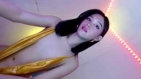 sweet_tatiana28 online show from October 2, 6:17 pm