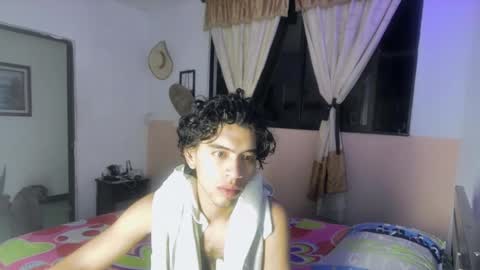 Tippot and Germaine online show from December 29, 3:00 am