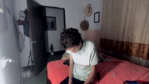 Tippot and Germaine online show from February 6, 3:06 am