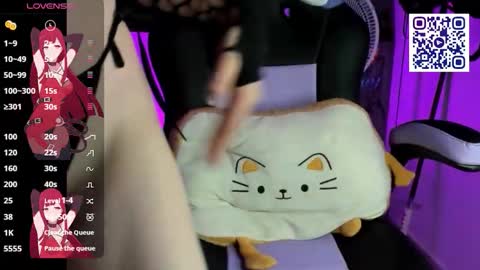 JULIETA     I connect from Monday to Saturday from 10am to 5pm NEW YORK TIME. online show from October 27, 10:32 pm