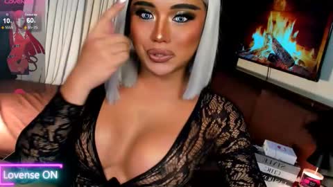 bella online show from November 17, 7:00 am