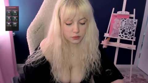 Lisa online show from June 3, 2:33 pm
