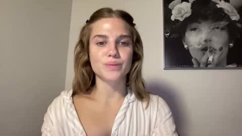 sweetcme online show from April 19, 8:59 am