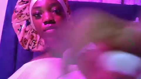 sweetcupycake online show from March 29, 7:37 pm