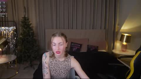 Amelia online show from January 7, 5:40 pm