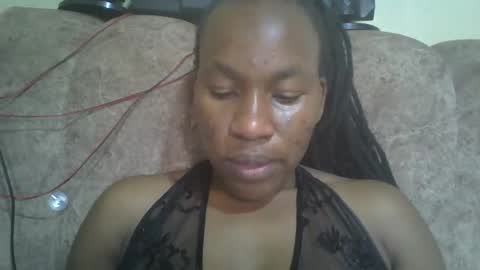 sweetdiva2012 online show from February 21, 7:44 am