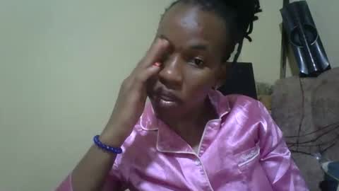 sweetdiva2012 online show from November 10, 5:16 pm