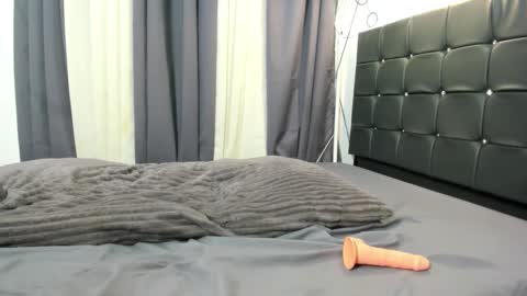 sweetest_one4 online show from November 14, 8:22 pm