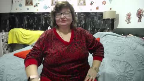 sweetestmilf4you online show from February 9, 10:52 am