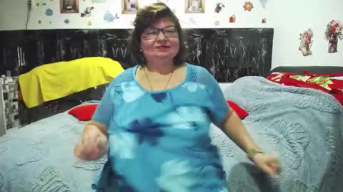 sweetestmilf4you online show from February 4, 2:10 pm