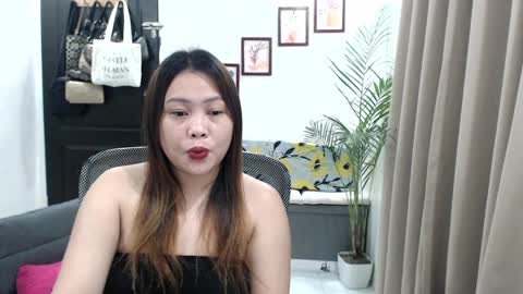 Snapshot of sweetestsmile_ chatting on January 31, 2:48 am Khaye online show from January 31, 2:48 am