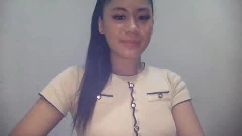 sweetgirllucy24xx online show from June 10, 2:38 pm