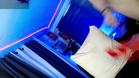 Jas online show from July 10, 11:42 pm