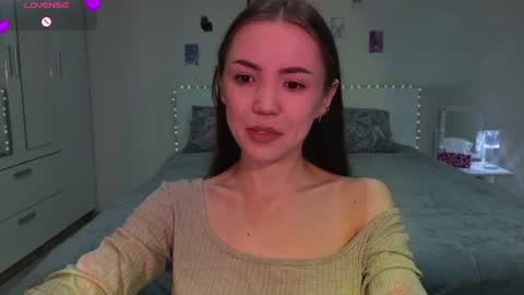 sweetieee_kira online show from June 13, 4:12 am