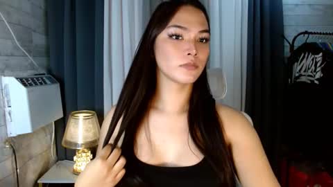 Snapshot of sweetiefox1 chatting on October 19, 11:48 am sweetiefox1 online show from October 19, 11:48 am