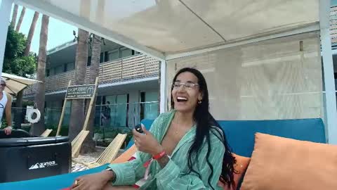 Laura Saenz  Geminis online show from April 22, 7:32 pm
