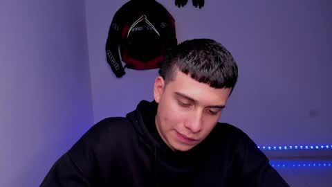 Lian online show from January 4, 11:17 pm