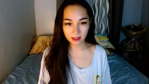 Lilly online show from April 17, 3:09 am