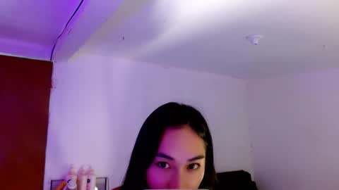 Lilly online show from September 25, 3:02 am