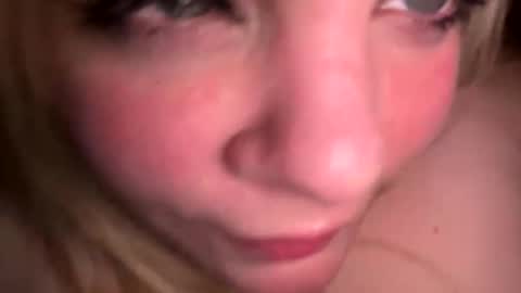 Lisa  online show from March 11, 11:35 am