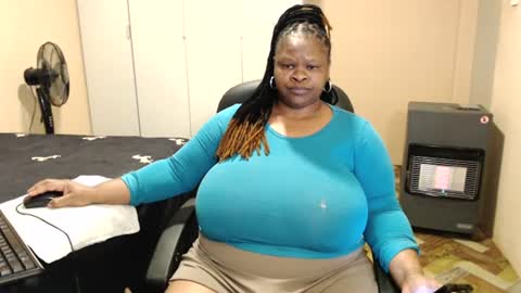 sweetnoziexxx online show from June 13, 6:46 am