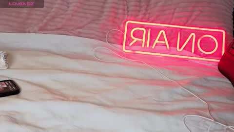 sweetpuddles online show from March 24, 4:02 pm