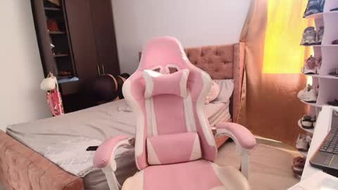 sweetrubby98 online show from August 1, 9:27 pm
