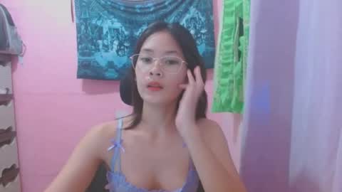 Mia online show from July 22, 6:15 am